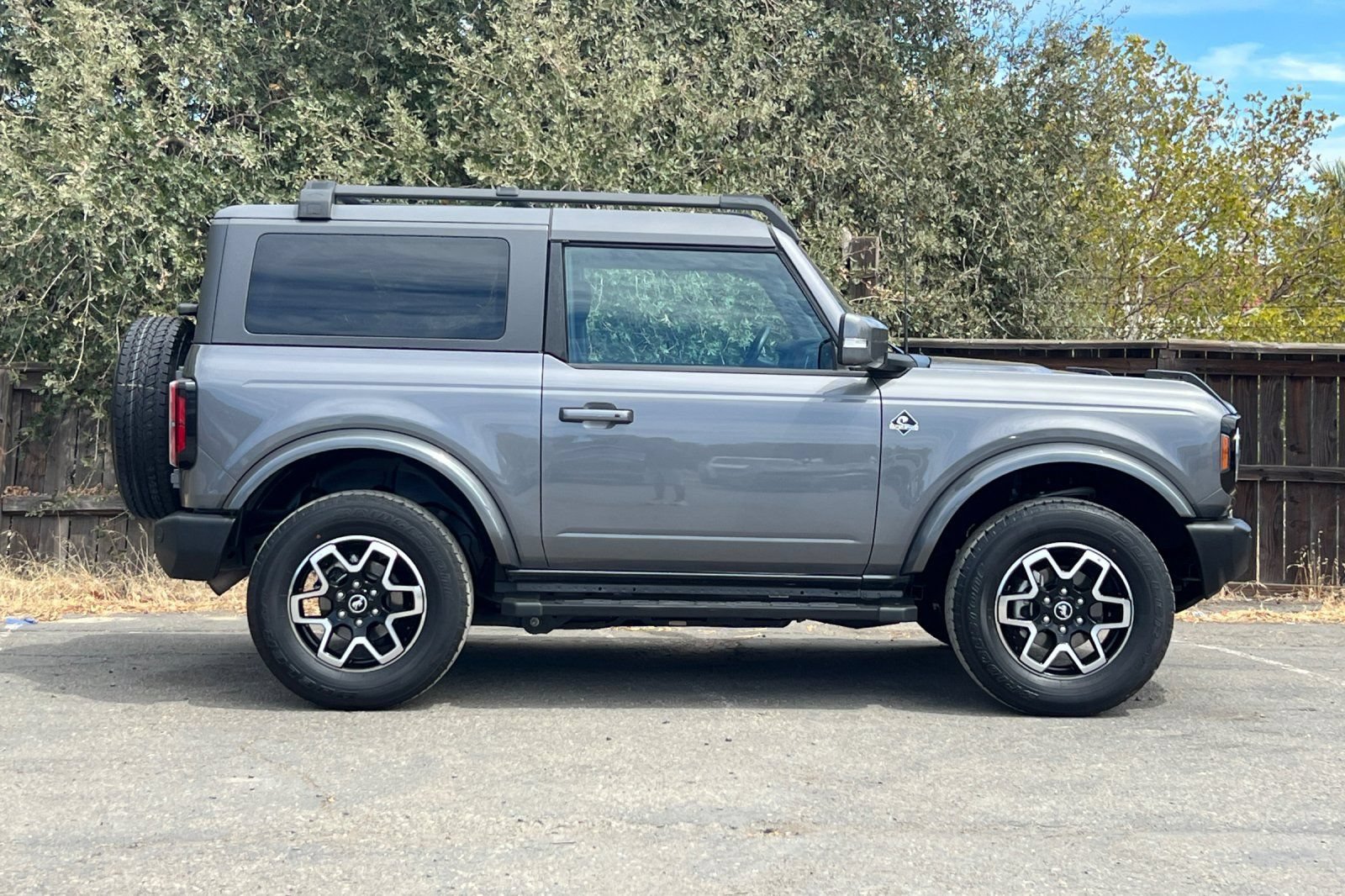 Certified 2023 Ford Bronco Outer Banks AWD/4WD image 3