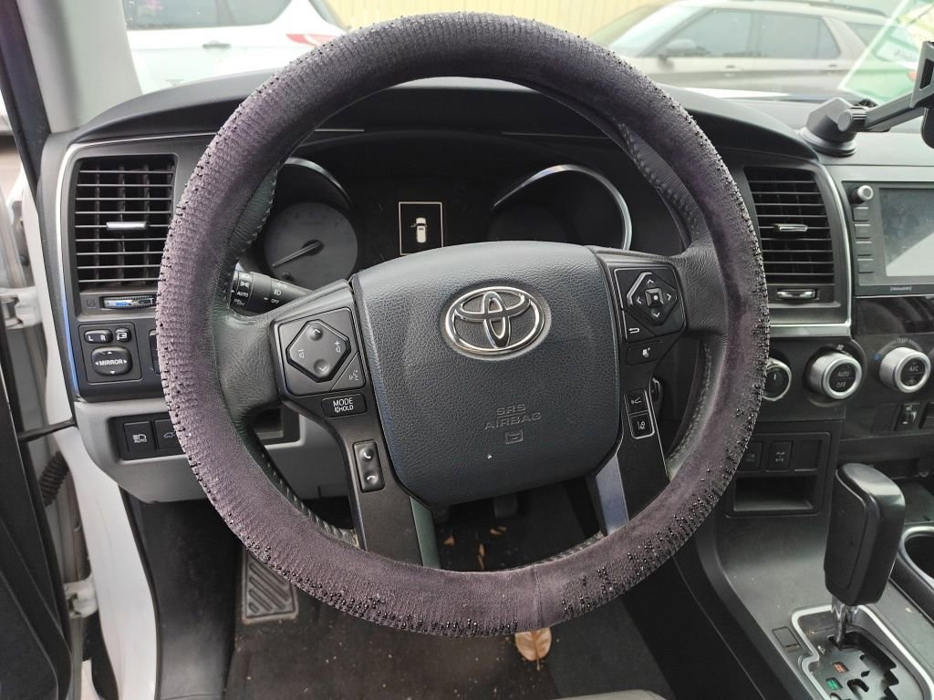 Used 2020 Toyota Sequoia Limited w/ Safety & Convenience Package AWD/4WD image 9