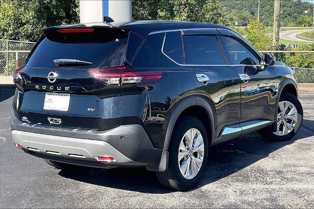 Used 2021 Nissan Rogue SV FWD image 13
