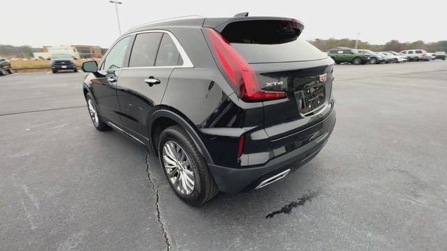 Used 2025 Cadillac XT4 Premium Luxury image 4