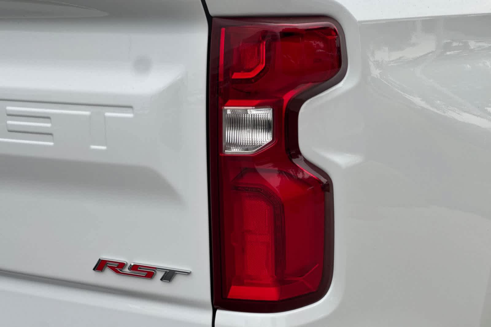 Used 2022 Chevrolet Silverado 1500 RST AWD/4WD image 27