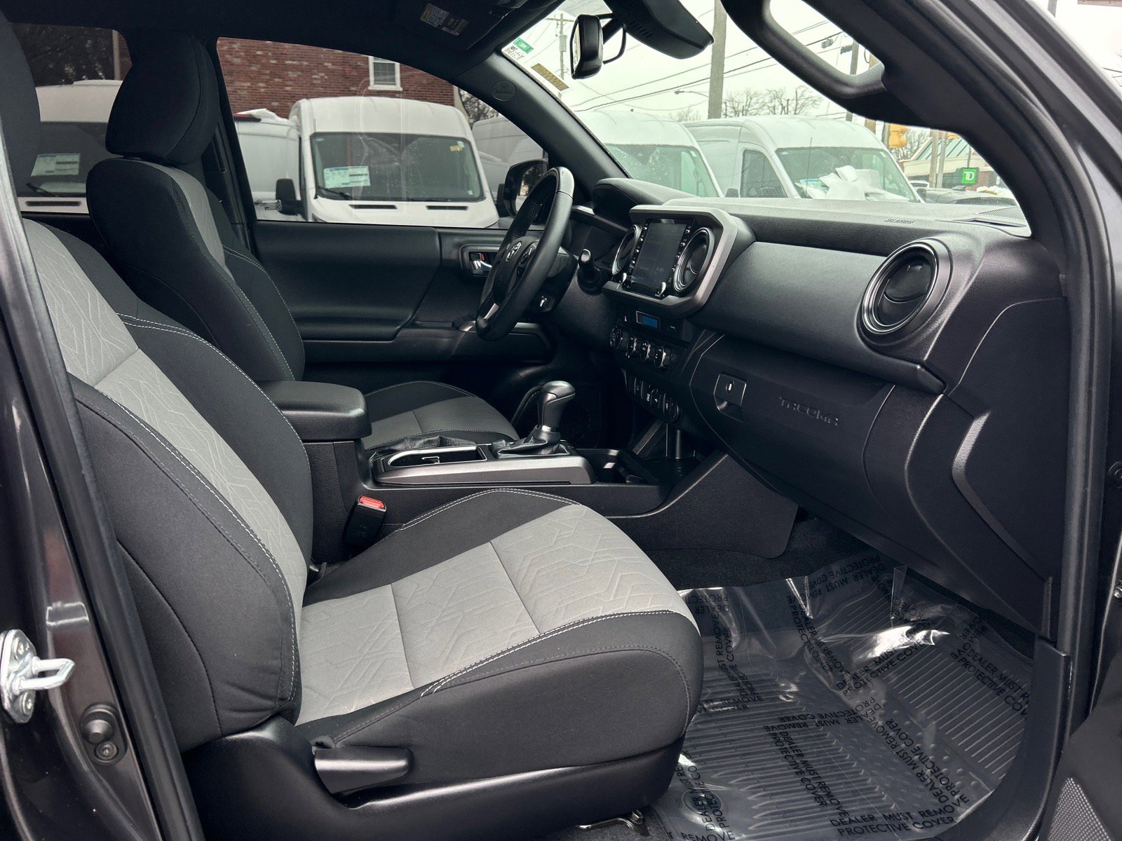 Used 2023 Toyota Tacoma TRD Off-Road image 18