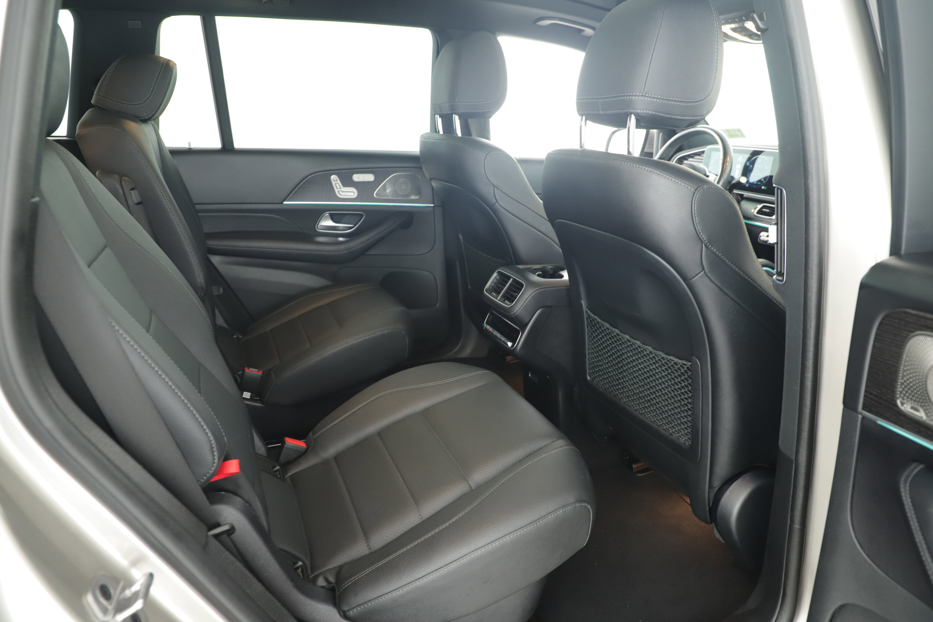 Used 2022 Mercedes-Benz GLS 450 4MATIC image 24