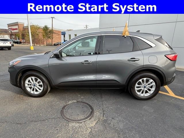 Certified 2022 Ford Escape SE w/ Convenience Package image 3