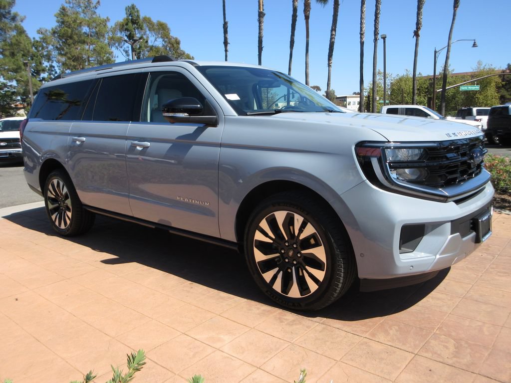 Certified 2025 Ford Expedition Max Platinum w/ Driver's Package AWD/4WD image 6