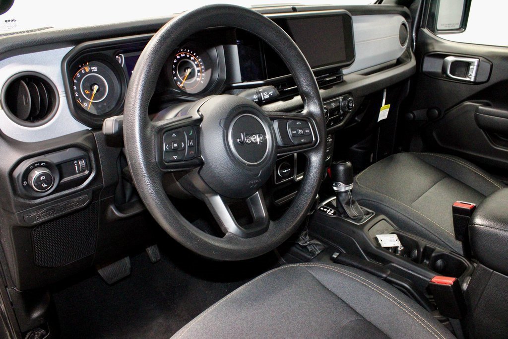 Used 2024 Jeep Gladiator Sport image 25