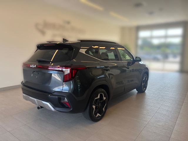 Used 2024 Kia Seltos EX FWD video 2