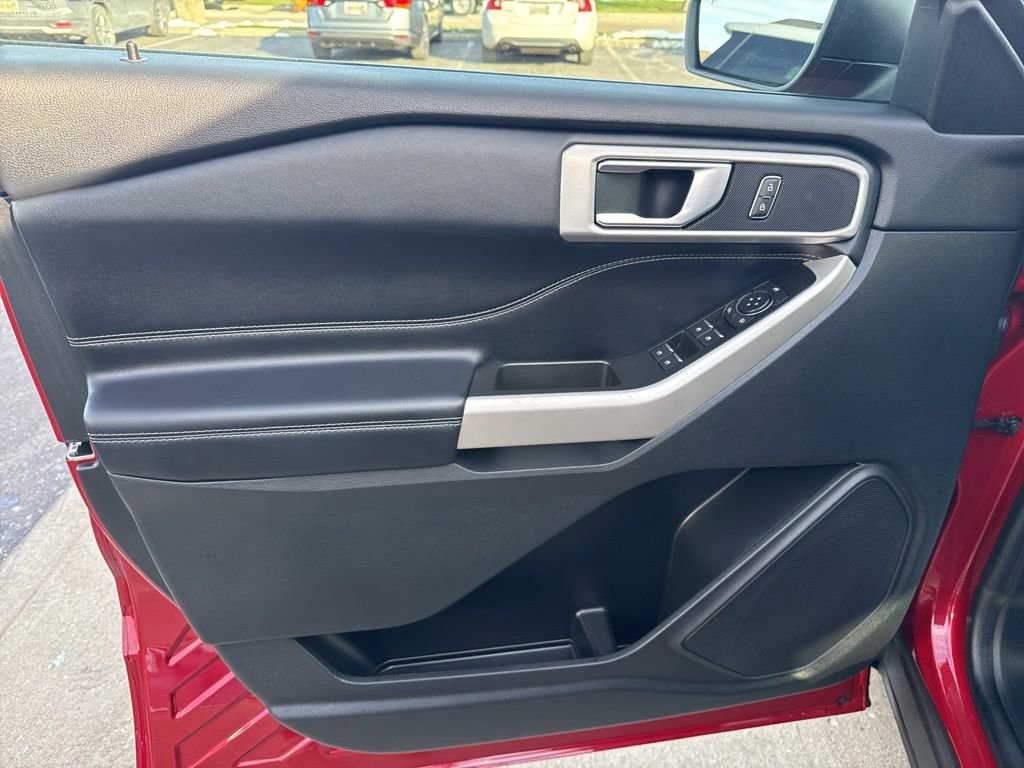 Certified 2022 Ford Explorer XLT image 19
