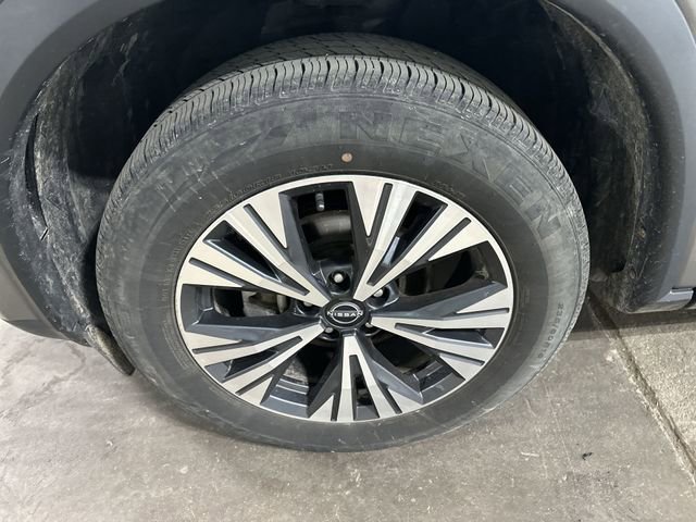 Used 2023 Nissan Rogue SV AWD/4WD image 22