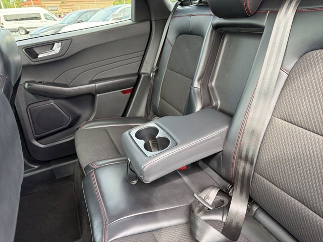 Certified 2024 Ford Escape ST-Line AWD/4WD image 19
