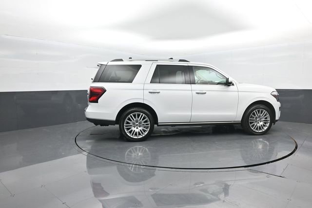 Certified 2024 Ford Expedition Limited image 8