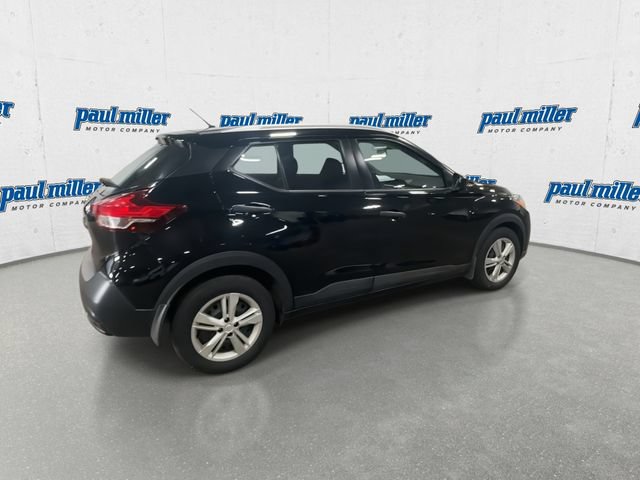 Used 2018 Nissan Kicks S FWD image 13