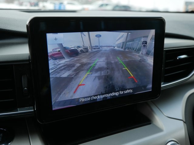 Certified 2022 Ford Explorer XLT w/ Equipment Group 202A image 28