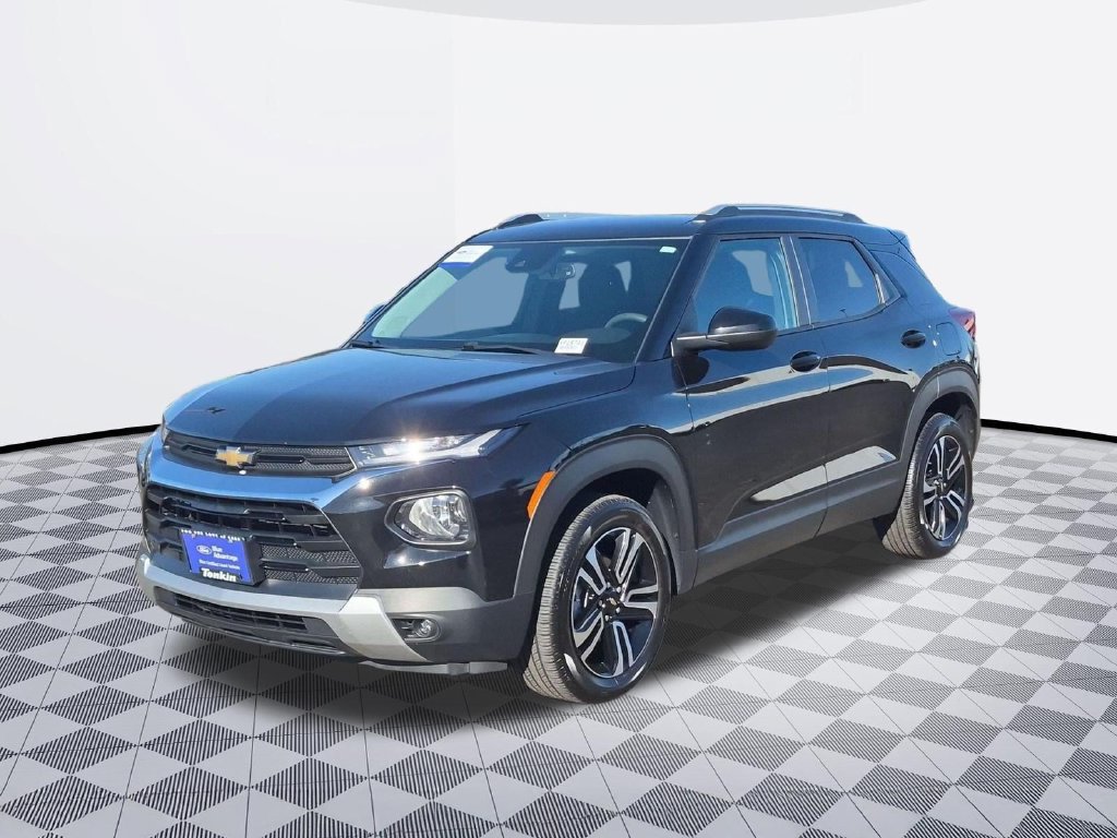 Used 2023 Chevrolet TrailBlazer LT w/ Convenience Package AWD/4WD image 2