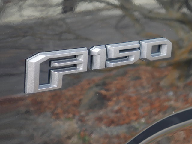 Certified 2017 Ford F150 Raptor w/ Equipment Group 802A Luxury image 27