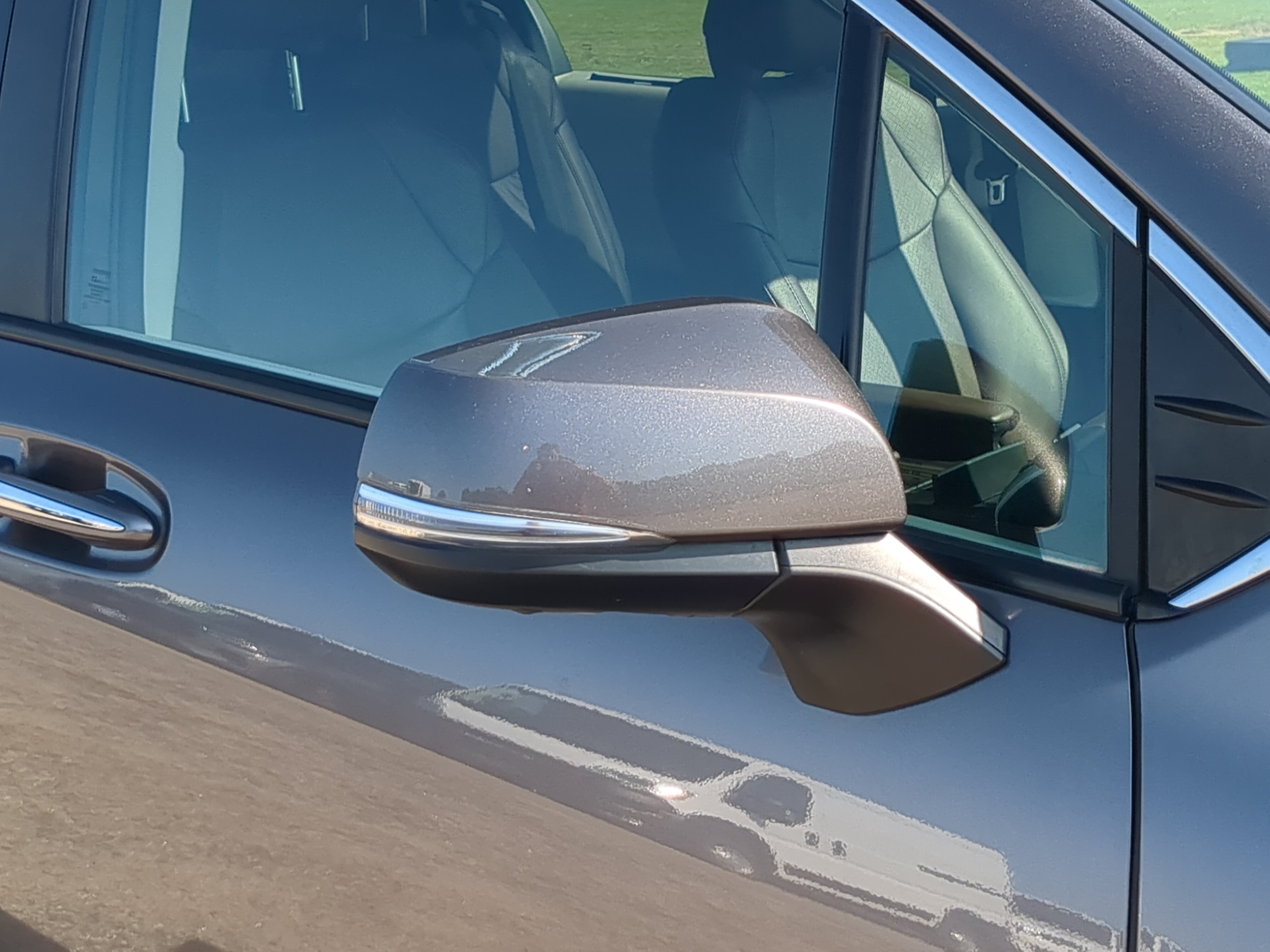 Used 2023 Toyota Sienna Platinum FWD image 10