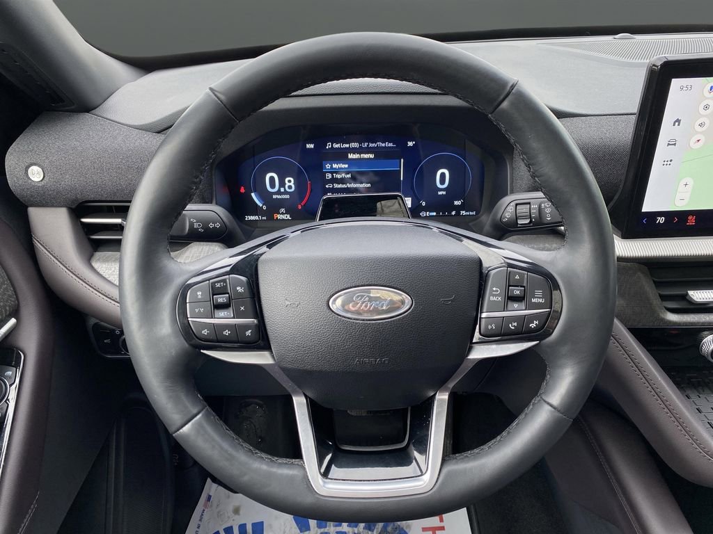 Certified 2025 Ford Explorer Platinum image 23