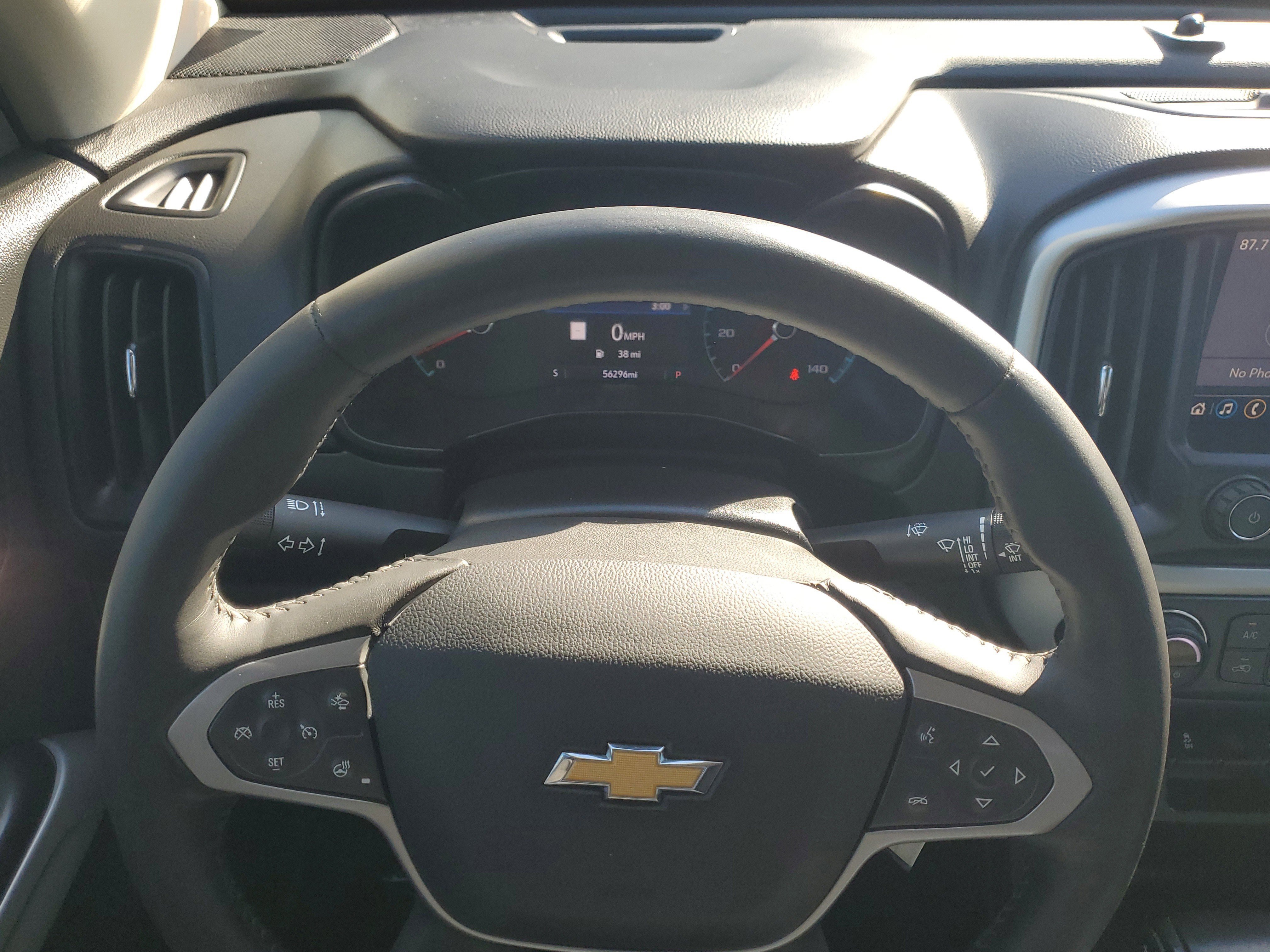 Used 2020 Chevrolet Colorado LT w/ Luxury Package image 23