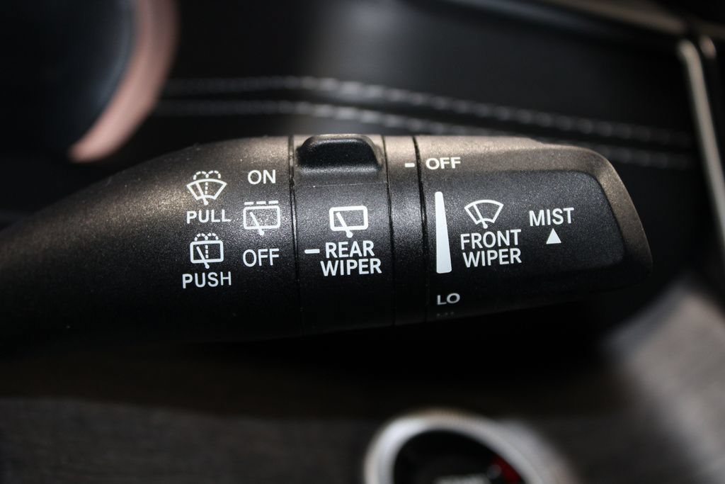 Used 2022 Jeep Grand Cherokee Limited AWD/4WD image 39