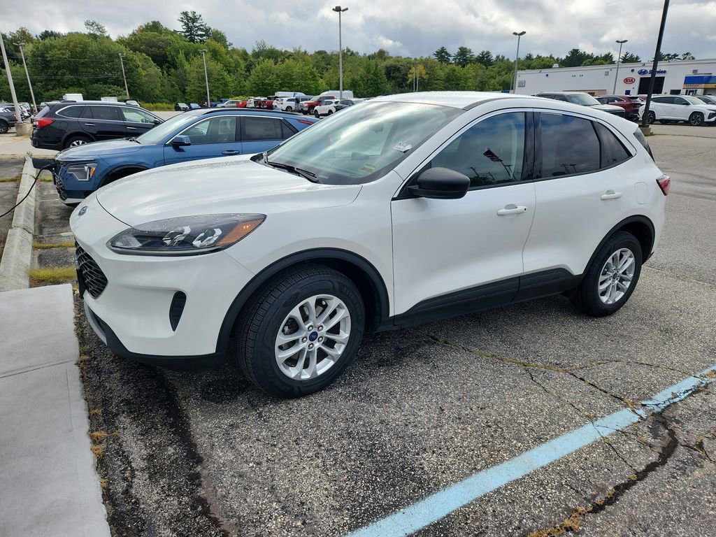 Certified 2022 Ford Escape SE w/ Convenience Package image 3