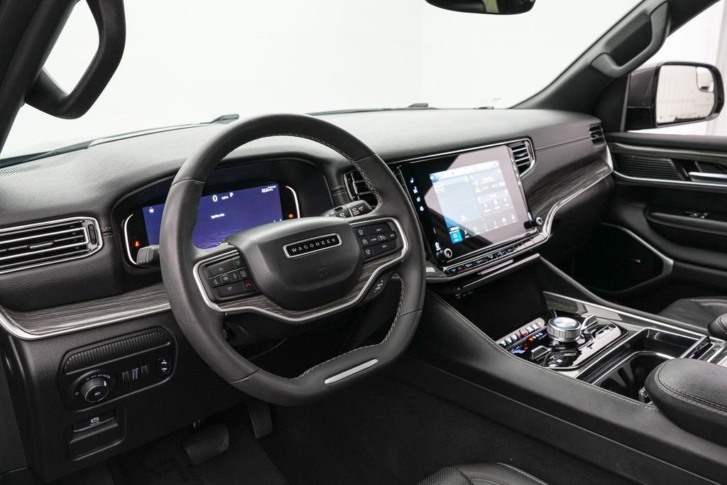 Used 2022 Jeep Wagoneer Series III image 13