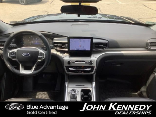 Certified 2023 Ford Explorer XLT w/ Equipment Group 202A AWD/4WD image 17