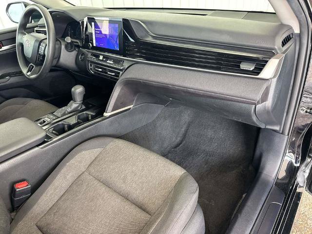 Used 2025 Toyota Camry LE FWD image 17
