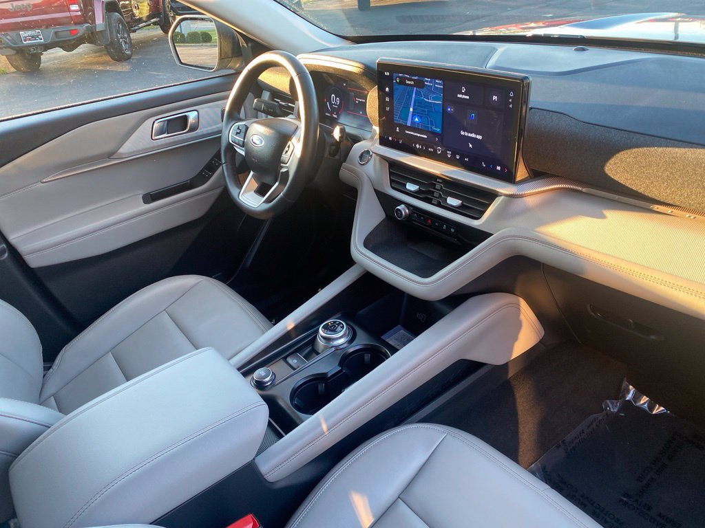 Certified 2026 Ford Explorer Active w/ Active Comfort Package AWD/4WD image 39