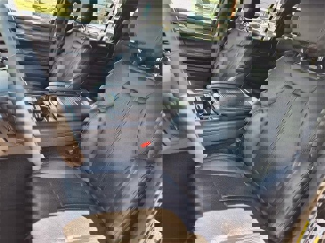 Used 2023 Jeep Wagoneer L Series III w/ Preferred Equipment Group image 11