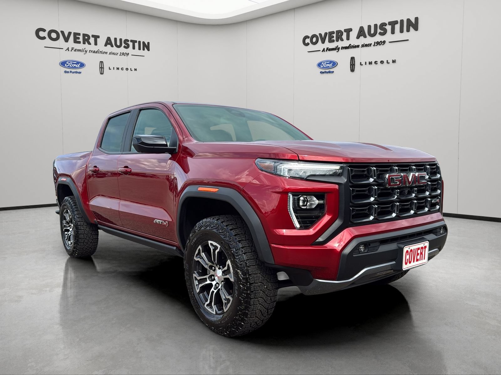 Used 2024 GMC Canyon AT4 w/ AT4 Premium Package AWD/4WD image 7