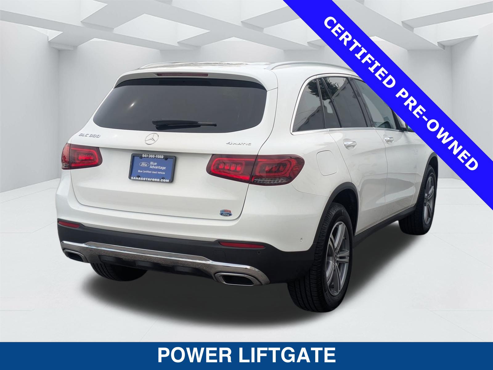 Used 2021 Mercedes-Benz GLC 300 4MATIC image 4
