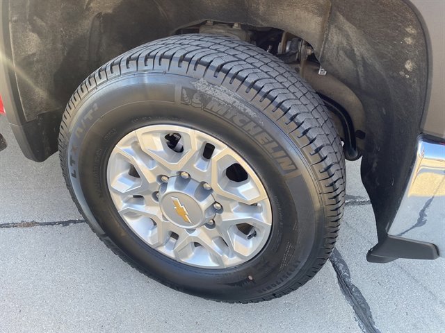 Used 2024 Chevrolet Silverado 2500 LTZ w/ LTZ Premium Package image 8