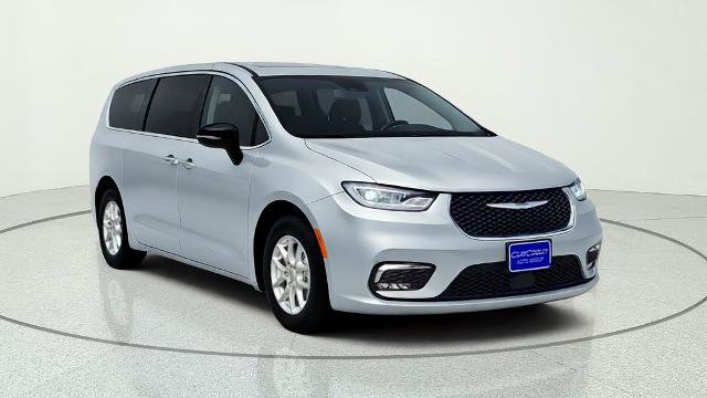 Used 2024 Chrysler Pacifica Touring-L