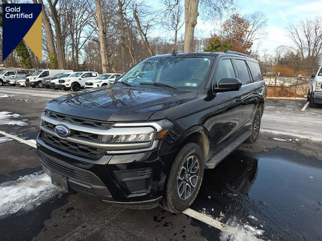 Certified 2024 Ford Expedition XLT image 1