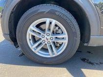 Certified 2024 Ford Explorer XLT w/ Equipment Group 202A AWD/4WD image 3
