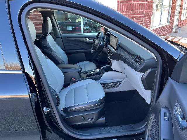 Certified 2023 Ford Escape Platinum image 22