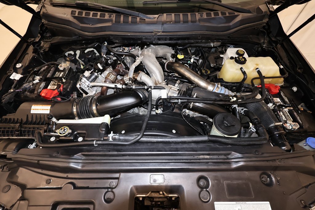 Certified 2022 Ford F450 Platinum w/ FX4 Off-Road Package image 47