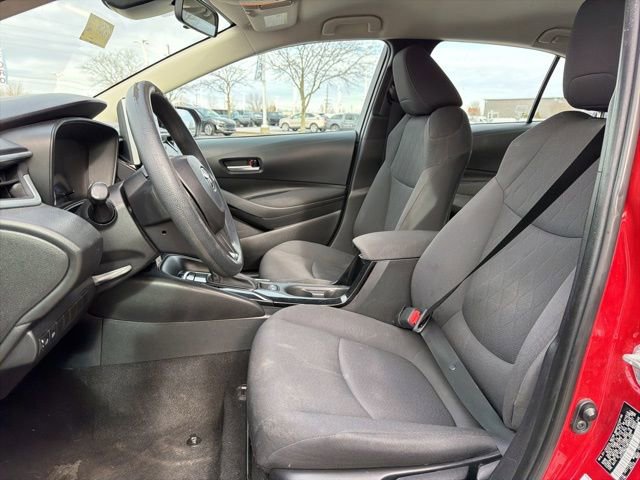 Used 2021 Toyota Corolla LE image 17