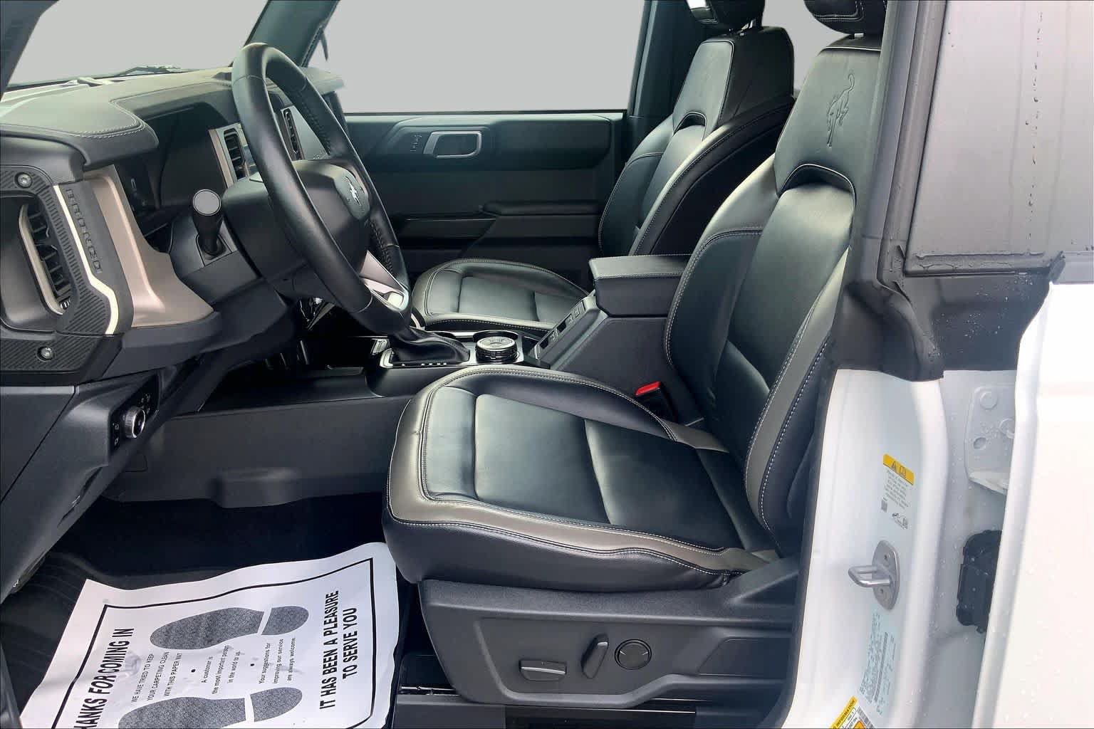 Certified 2025 Ford Bronco Outer Banks w/ Sasquatch Package AWD/4WD image 8