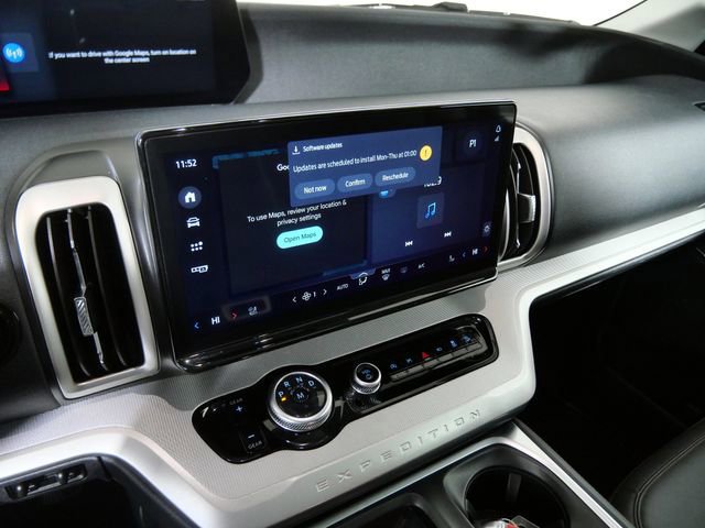 Certified 2025 Ford Expedition Active AWD/4WD image 18