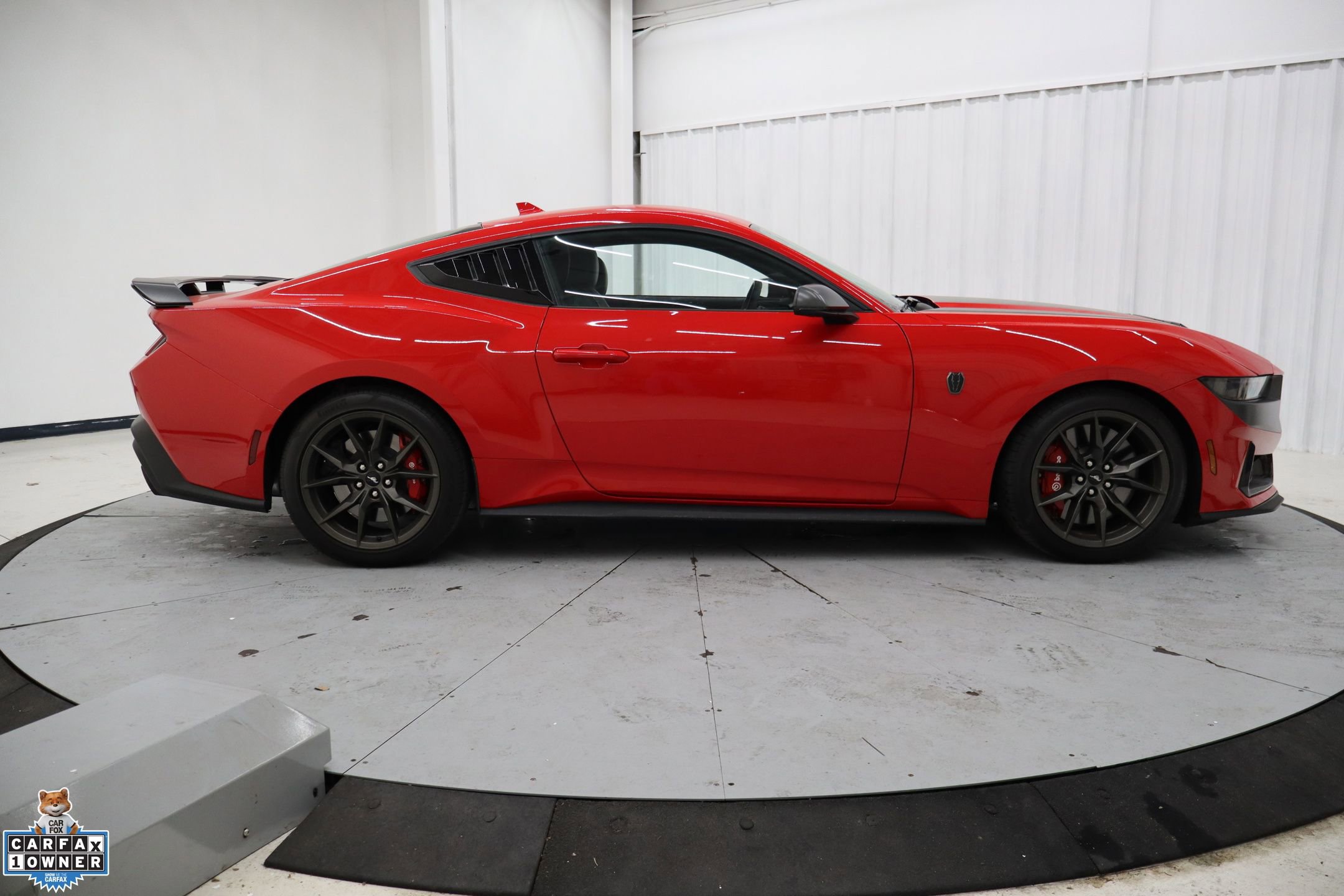 Certified 2025 Ford Mustang Dark Horse image 2