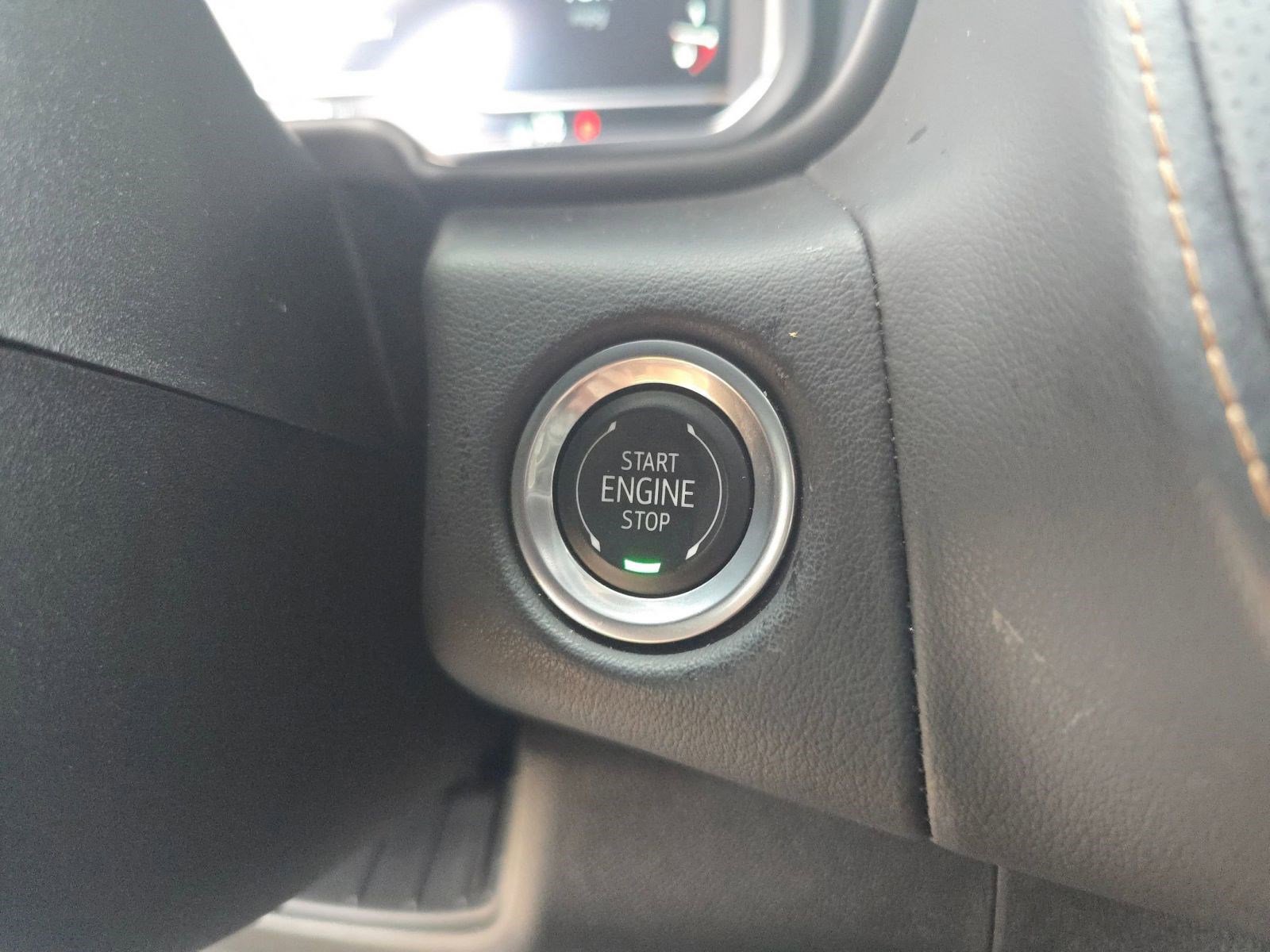 Used 2024 GMC Yukon AT4 w/ Technology Package image 24