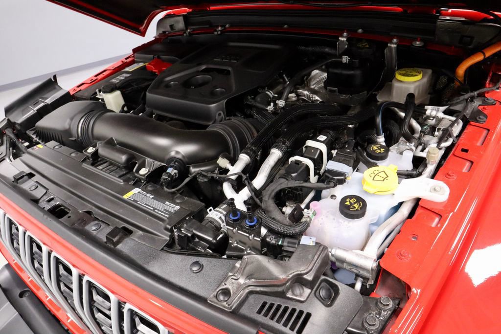 Used 2025 Jeep Wrangler Unlimited Sahara image 17