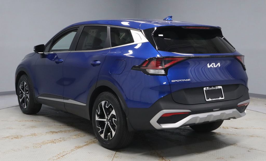 Used 2023 Kia Sportage EX FWD image 9