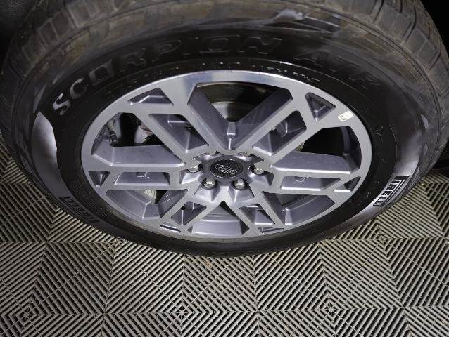 Certified 2025 Ford Expedition Active AWD/4WD image 40