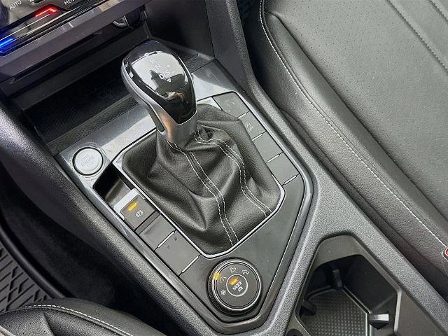 Used 2022 Volkswagen Tiguan SE image 18