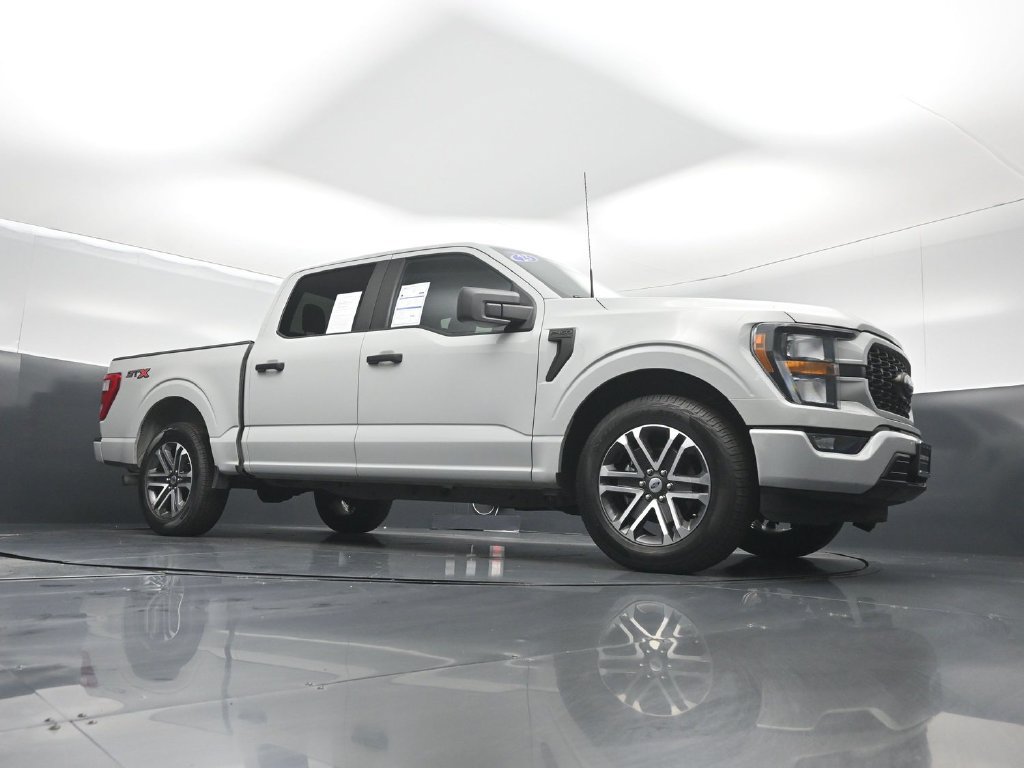 Certified 2023 Ford F150 XL w/ STX Appearance Package RWD image 4