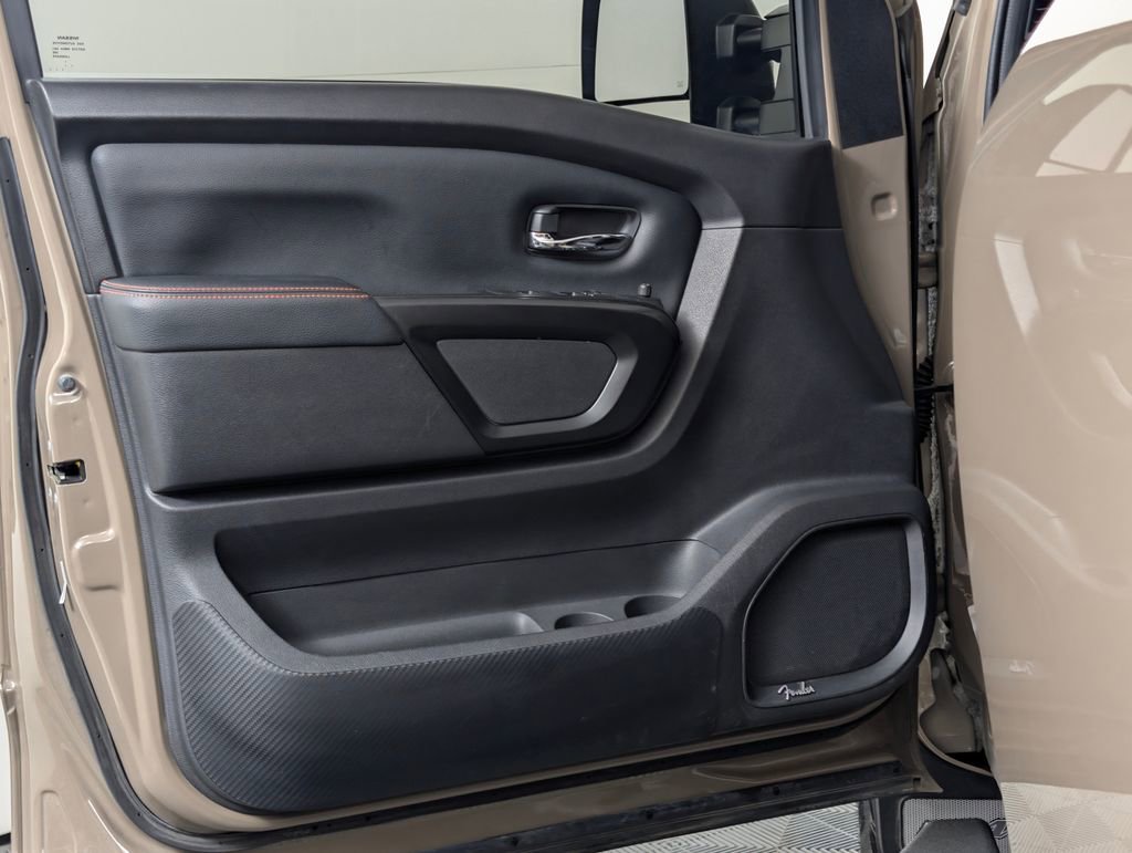 Used 2023 Nissan Titan PRO-4X AWD/4WD image 22