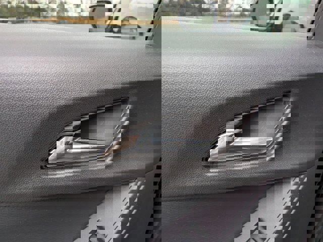 Used 2025 Chevrolet Equinox LT image 25