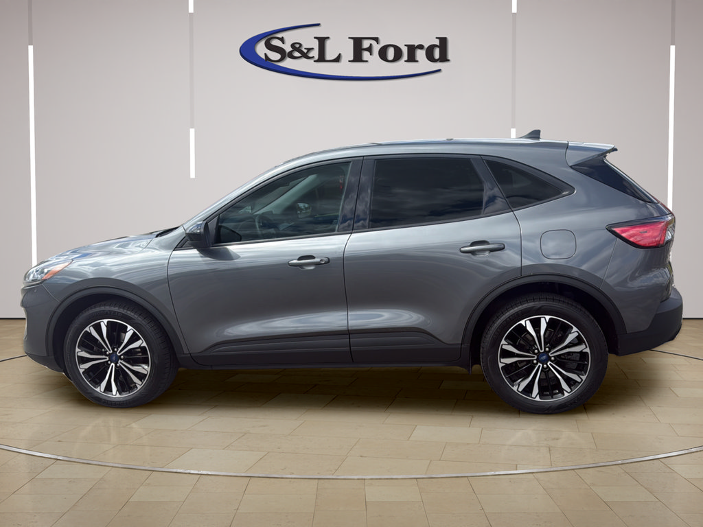 Certified 2022 Ford Escape SE w/ SE Sport Appearance Package AWD/4WD image 4
